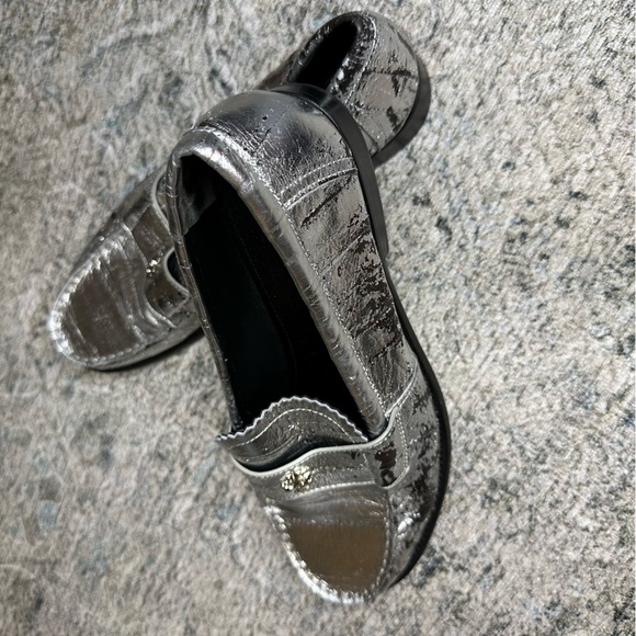 Tory Burch Women's Perry Loafer Flats Silver Metallic - Picture 6 of 7